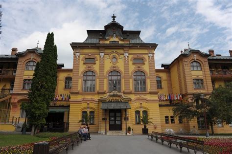 Architektonický detail hotela Astória v Bardejovských Kúpeľoch