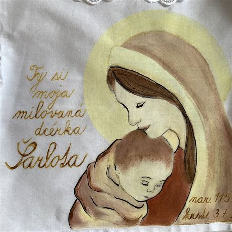 Žena s bábätkom v náručí symbolizujúca materskú dovolenku