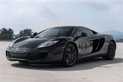 Interiér vozidla McLaren MP4-12C