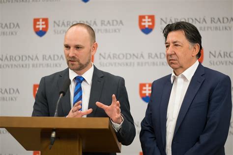 Schéma vysvetľujúca povinnosť platenia koncesionárskych poplatkov pri viacerých odberných miestach