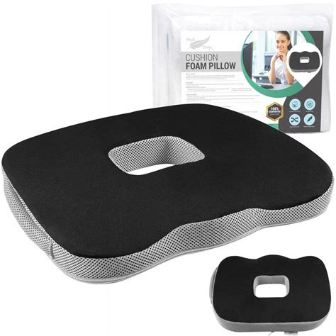 ergonomicky vankus z pamatovej peny na kancelarskej stolicke
