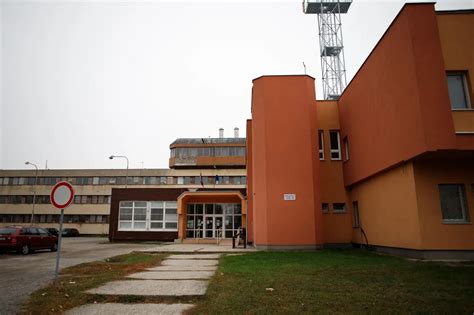 Budova Domova seniorov Dolinka v Očovej