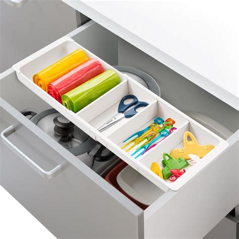 Organizované kuchynské zásuvky s FlexiSPACE systémom