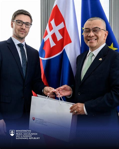 Infografika porovnávajúca podporu zamestnávania ZŤP na Slovensku a v Poľsku