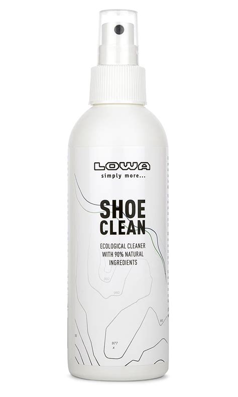 Čistenie obuvi špeciálnym prostriedkom Lowa Shoe Clean