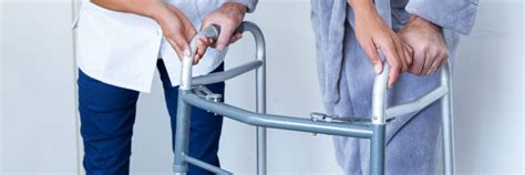 Rôzne typy chodítok a rolátorov