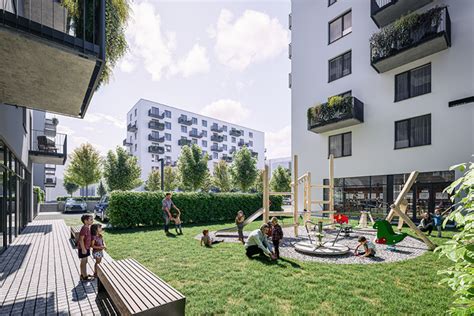 Revitalizovaný verejný priestor Kozmos v Ružinove