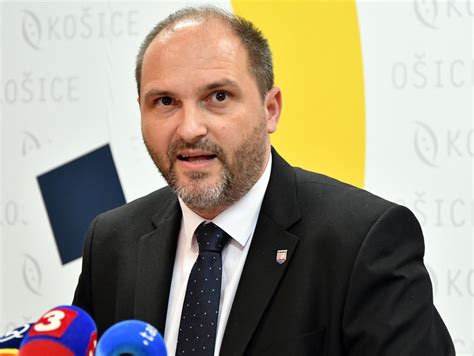 Primátor Košíc Jaroslav Polaček na tlačovej konferencii