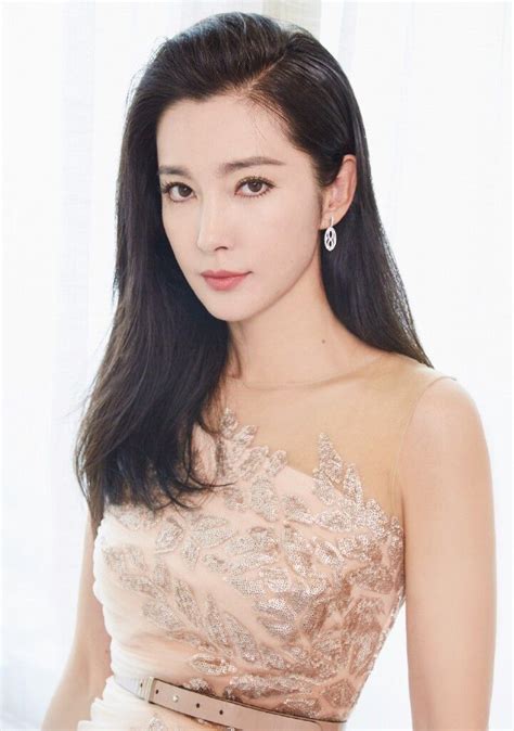 Li Bingbing ako Bielovlasá démonka vo filme Zakázané kráľovstvo