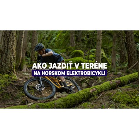 Senior jazdiaci na horskom elektrobicykli v lese
