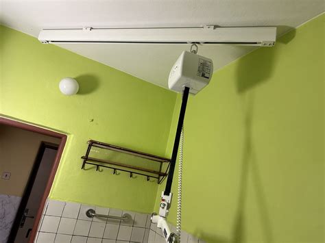 Fotografia stropného zdviháku v domácnosti