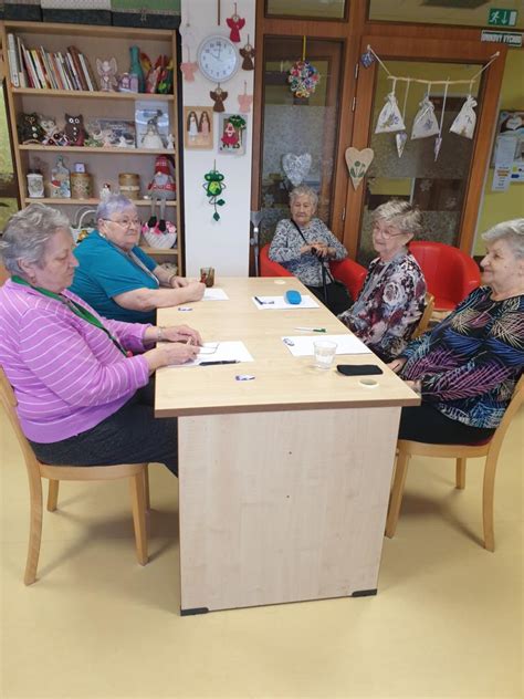 Rôzne voľnočasové aktivity pre seniorov
