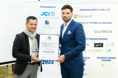 Mladý podnikateľ s myšlienkou