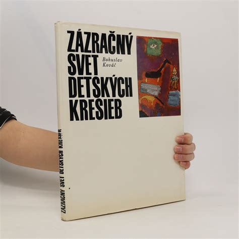 Fotografia detských kresieb zobrazujúcich vojnové zážitky