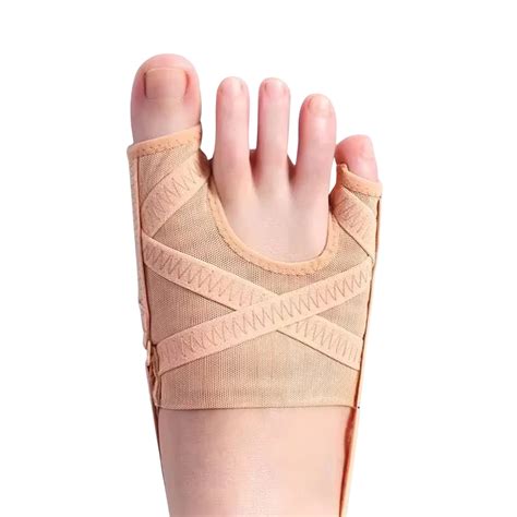 Detail vybočeného palca (Hallux Valgus)