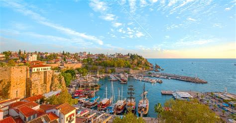 Panoráma starého mesta Antalya (Kaleici)