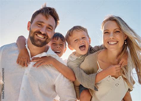 Happy family s deťmi a benefitmi Union poisťovne