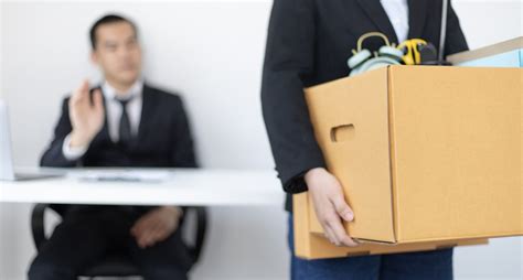 Zamestnávateľ pomáha zamestnancovi so ZŤP