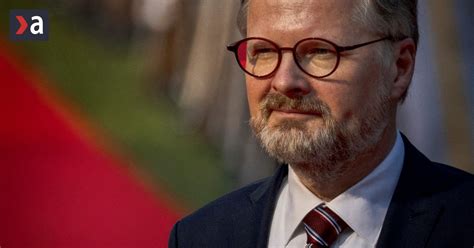 Schéma tokov príjmov a platieb v rámci Hrubého národného dôchodku