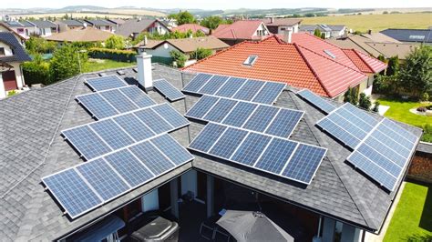 Fotovoltaické panely na streche