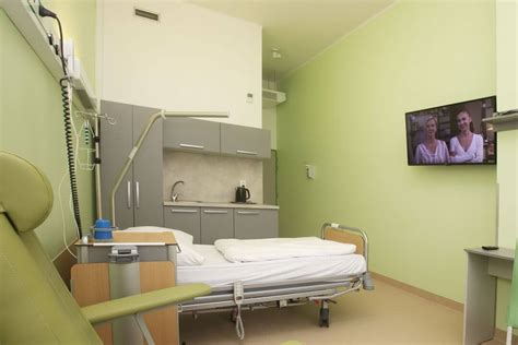 Interiér nadštandardnej izby na Klinike FBLR