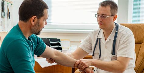 Lekárska konzultácia, doktor a pacient