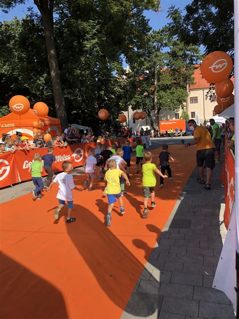 Základné piliere spoločnosti: rodina, kultúra, záujmy