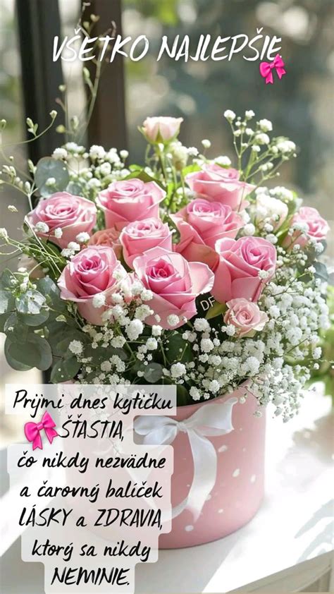 Starší ľudia a blahoželanie k narodeninám