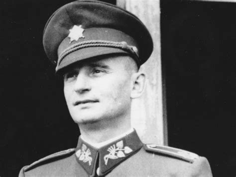 Velitelia SNP, generáli Viest a Golian