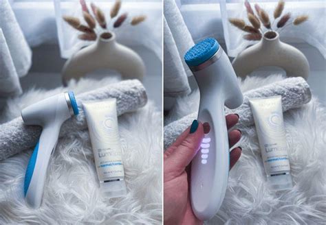 Žena používajúca ageLOC LumiSpa na čistenie pleti