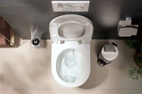 Závesné WC s bezokrajovým splachovaním