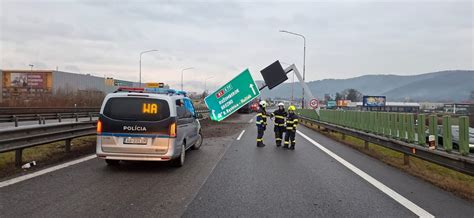 Vodič kamiónu na ceste