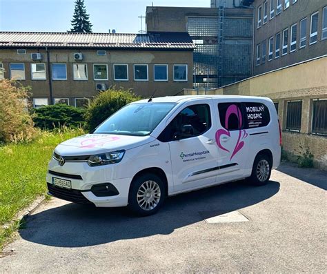 Sociálny pracovník poskytuje podporu rodine