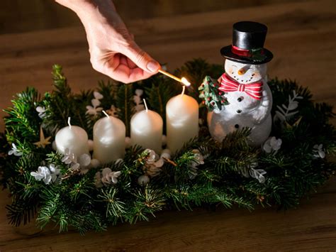 Klasický adventný veniec so štyrmi sviečkami