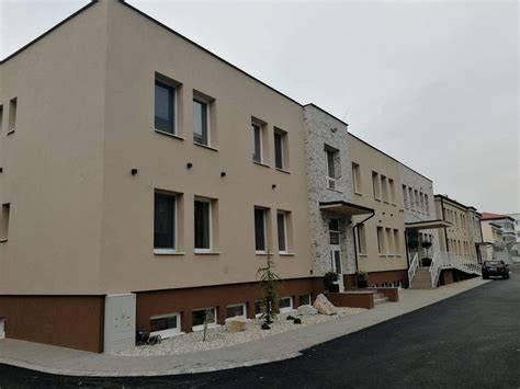 DOMOV Lienka Levice exteriér